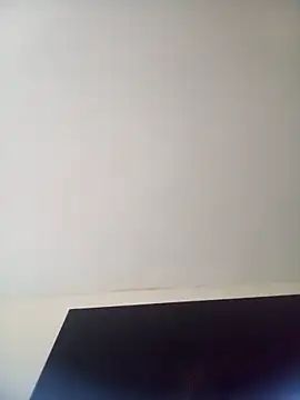 Mia-mrocia online show from April 2026 02:48:01 PM