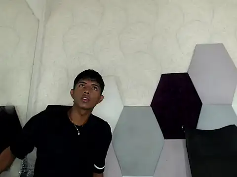 Mick storm online show from November 2025 06:52:02 PM