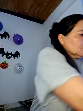 MilfBlonde  online show from October 2025 11:21:01 AM