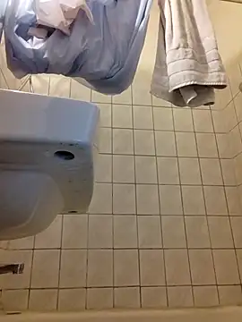 Snapshot of swipeswanger chatting on October 2025 07:07:02 AM swipeswanger online show from October 2025 07:07:02 AM