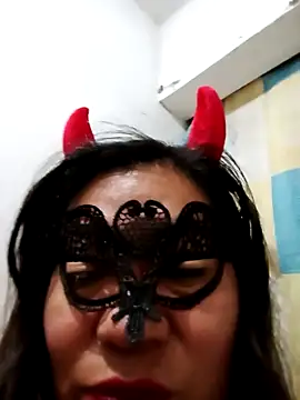 Snapshot of mimilobis chatting on October 2025 06:03:01 AM mimilobis online show from October 2025 06:03:01 AM