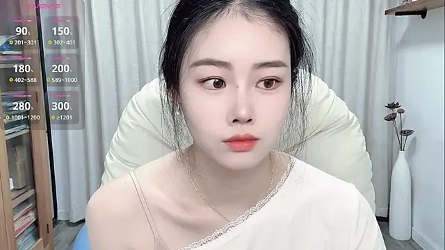 Snapshot of XFDLL-BAOBEI chatting on October 2025 02:12:02 AM XFDLL-BAOBEI online show from October 2025 02:12:02 AM