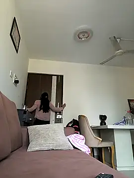 Snapshot of radhika4445 chatting on March 2026 08:19:01 AM radhika4445 online show from March 2026 08:19:01 AM