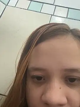 ruivinhadancer online show from November 2025 07:27:02 PM