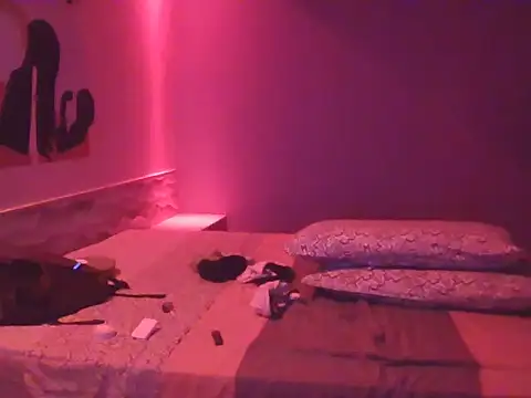 Vatoneza online show from April 2026 10:24:02 PM