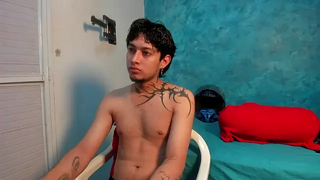 Snapshot of Sky_Wild chatting on February 2026 07:43:01 PM Sky Wild online show from February 2026 07:43:01 PM