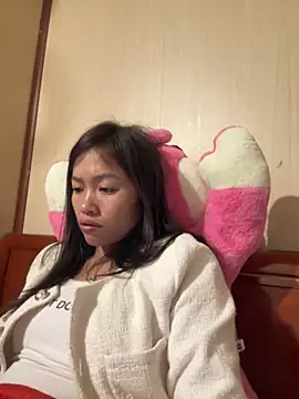 Snapshot of -Paige- chatting on February 2026 02:53:01 AM -Paige- online show from February 2026 02:53:01 AM