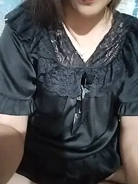 Snapshot of -Paige- chatting on June 2026 12:52:01 PM -Paige- online show from June 2026 12:52:01 PM