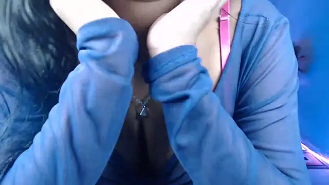 Snapshot of Rashiii_ chatting on May 2026 06:35:01 PM Rashiii online show from May 2026 06:35:01 PM