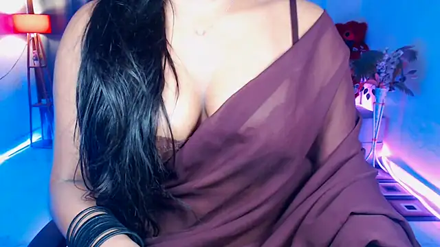 Snapshot of Rashiii_ chatting on May 2026 03:34:02 AM Rashiii online show from May 2026 03:34:02 AM