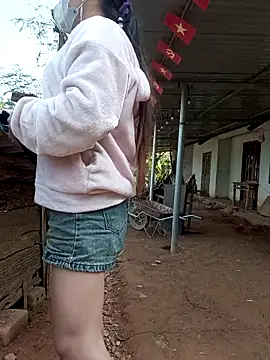 nat-tri online show from December 2025 03:34:01 AM