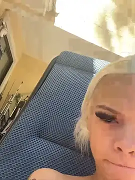 itspinkkk online show from October 2025 04:08:01 PM