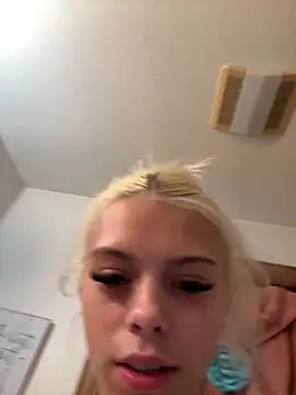 itspinkkk online show from October 2025 12:49:02 AM