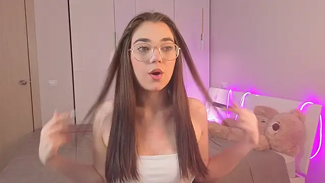 LaytyMorris online show from October 2025 01:34:02 PM