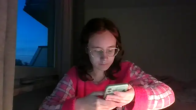 Snapshot of LuckySLove chatting on March 2026 05:28:01 PM LuckySLove online show from March 2026 05:28:01 PM