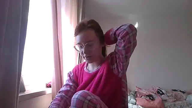 Snapshot of LuckySLove chatting on March 2026 12:08:01 PM LuckySLove online show from March 2026 12:08:01 PM