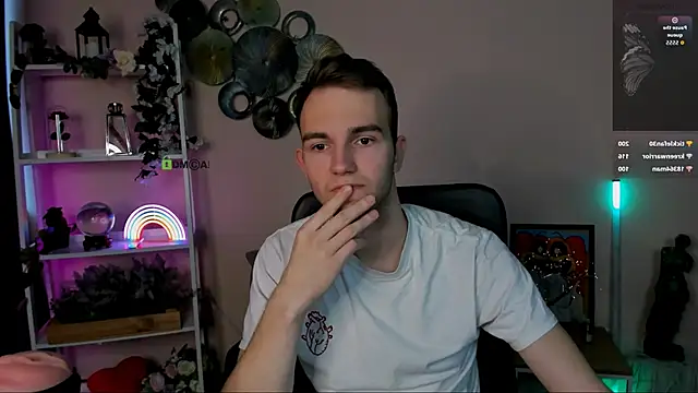 astren villo online show from April 2026 08:19:02 AM