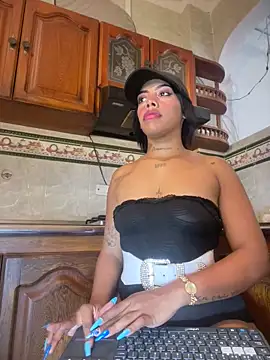 NovaFoxx online show from December 2025 03:32:02 PM