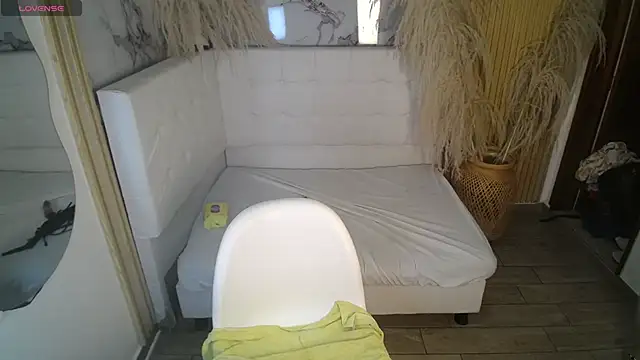  Pamelamilf online show from December 2025 06:49:01 PM