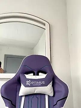 La-Gatiita-trans online show from November 2025 02:09:02 PM