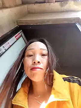 Manni john online show from November 2025 02:32:02 AM