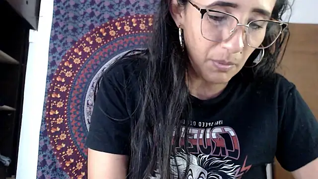 Lucyy Naugthy online show from January 2026 06:11:01 PM