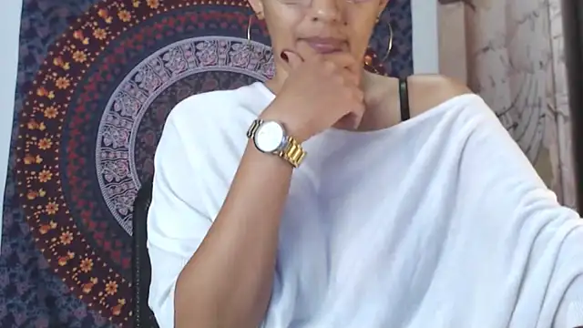 Snapshot of Lucyy_Naugthy chatting on February 2026 12:46:01 PM Lucyy Naugthy online show from February 2026 12:46:01 PM