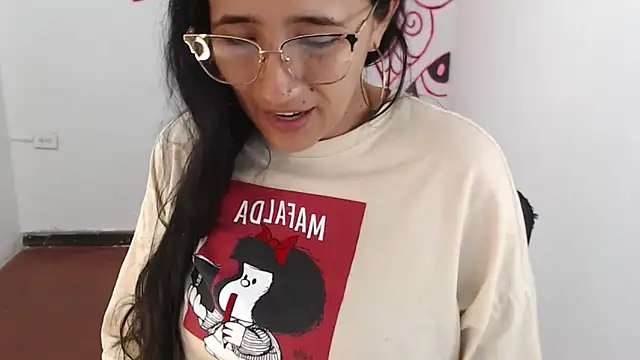 Lucyy Naugthy online show from April 2026 01:38:01 PM