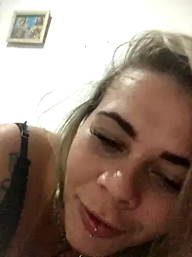 FaixaRosa11 online show from October 2025 11:40:01 PM