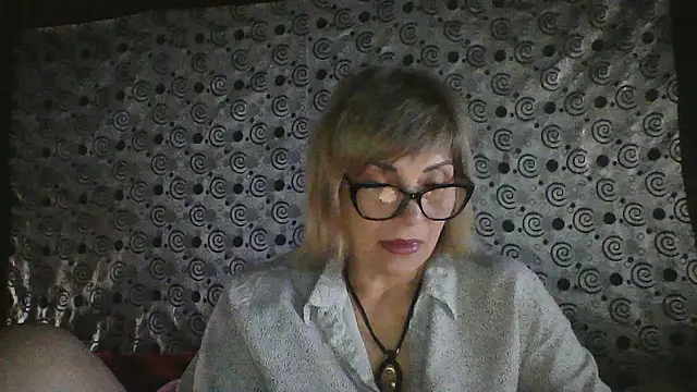 Snapshot of Lia_Ray chatting on November 2025 07:57:02 PM Lia Ray online show from November 2025 07:57:02 PM