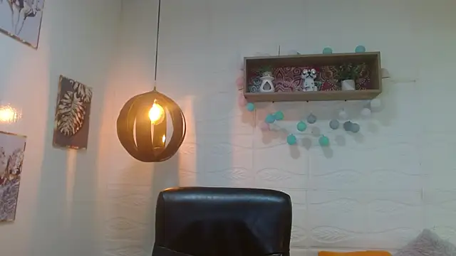 AmethystShadow17 online show from April 2026 06:10:01 PM