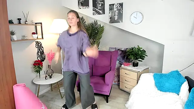 BeulahPrudente online show from October 2025 01:22:01 PM