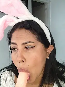 HinattaChan online show from October 2025 07:25:02 PM