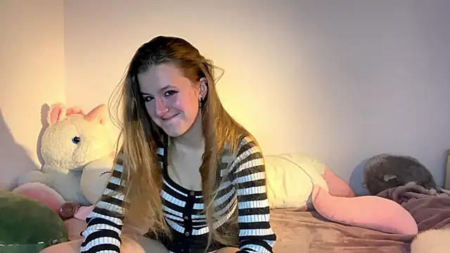 AnnamariaVieu online show from November 2025 04:40:02 PM