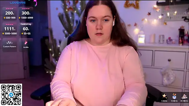 Snapshot of SummerTina chatting on December 2024 06:09:01 PM SummerTina online show from December 2024 06:09:01 PM