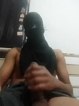 Snapshot of JR777xxx chatting on February 2026 11:34:02 PM JR777xxx online show from February 2026 11:34:02 PM