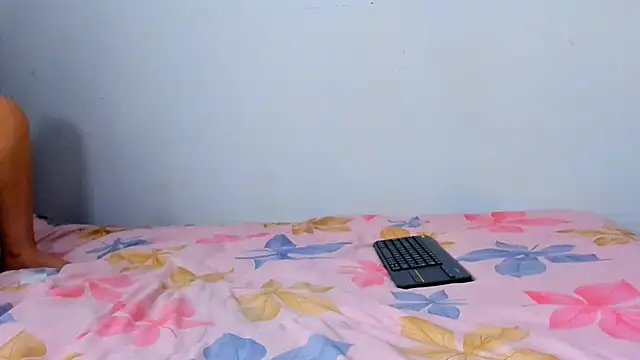 bellapixie online show from November 2025 04:18:01 PM