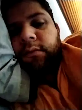 Snapshot of Eduar0015 chatting on November 2025 01:44:01 PM Eduar0015 online show from November 2025 01:44:01 PM