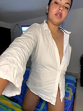 Snapshot of CandyCrazzy07 chatting on October 2025 03:51:02 AM CandyCrazzy07 online show from October 2025 03:51:02 AM