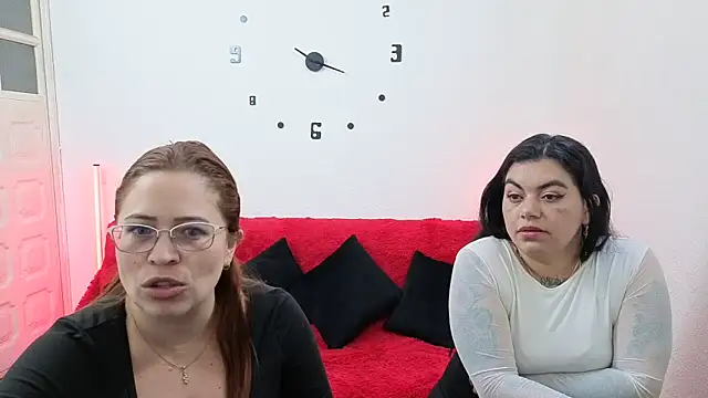 Snapshot of lesb_milf chatting on September 2025 03:17:01 PM lesb milf online show from September 2025 03:17:01 PM