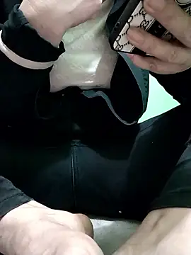 Amanda- ena- online show from January 2026 05:11:02 AM