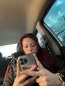 Zoe fire online show from November 2025 12:39:02 PM