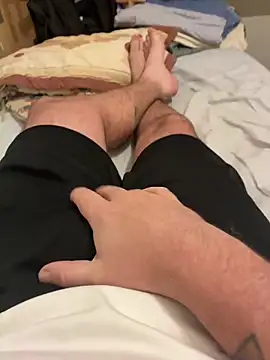 Snapshot of creamydeluxe chatting on November 2025 01:32:01 PM creamydeluxe online show from November 2025 01:32:01 PM