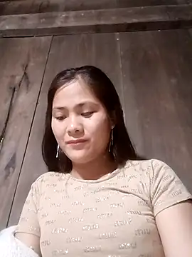 Snapshot of Lyssa-a chatting on May 2026 01:33:01 AM Lyssa-a online show from May 2026 01:33:01 AM