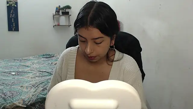 Lya Hall  online show from February 2026 02:38:02 AM