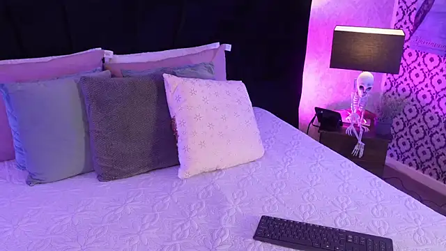 mariianna lopez  online show from March 2026 06:31:01 PM