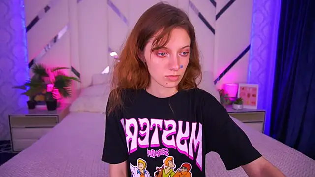 CuteeFoxy online show from November 2025 02:28:02 PM