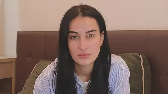 CocoTrap online show from October 2025 07:32:01 AM