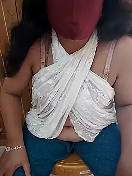 Snapshot of Hot_Boude chatting on November 2025 08:47:01 AM Hot Boude online show from November 2025 08:47:01 AM