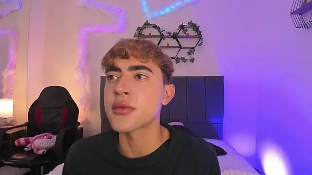 JustinCastiblanco online show from December 2025 11:30:02 AM